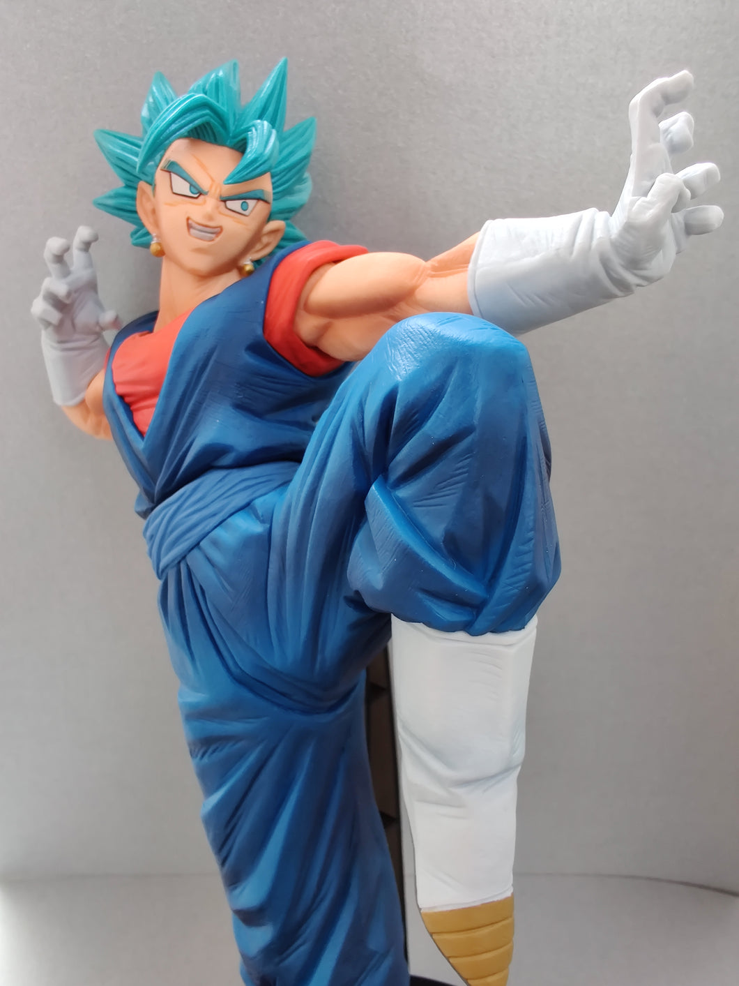 Banpresto Goku Super Saiyan Blue Son Goku FES Dragon Ball Super